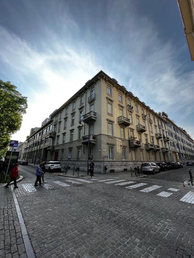 Elegante E Accogliente Appartamento A Torino Extérieur photo