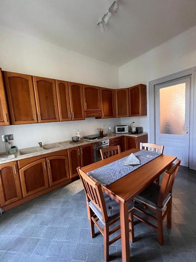 Elegante E Accogliente Appartamento A Torino Extérieur photo